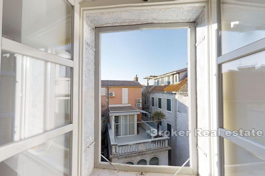 Two bedroom apartment in center of Split