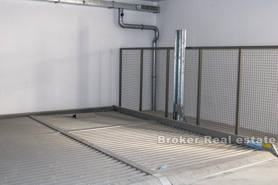 Penthouse with sea view, for sale