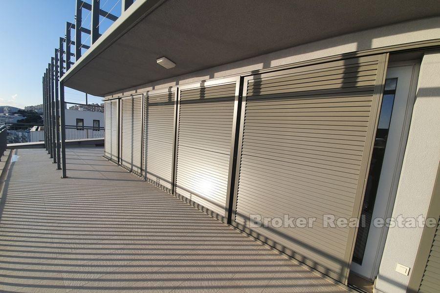 Penthouse with sea view, for sale