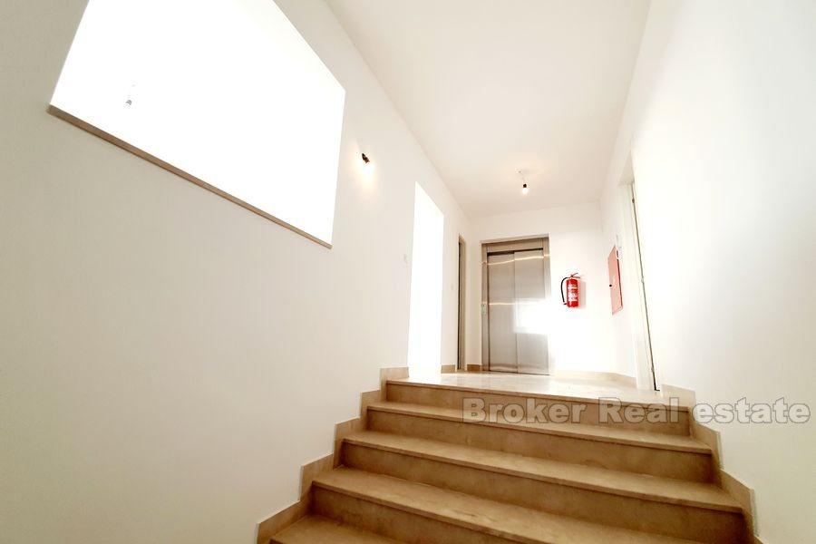 Penthouse with sea view, for sale