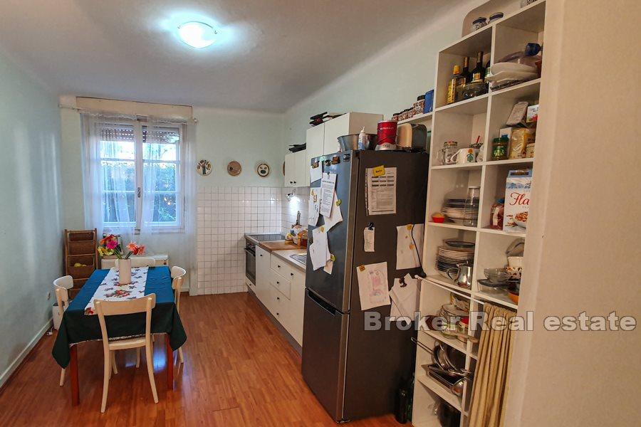 Komfortable Wohnung mit zwei Schlafzimmern, Bacvice