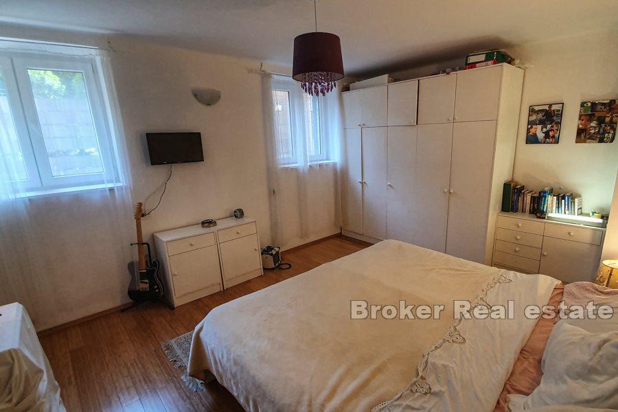 Comfortable two bedroom apartment, Bacvice