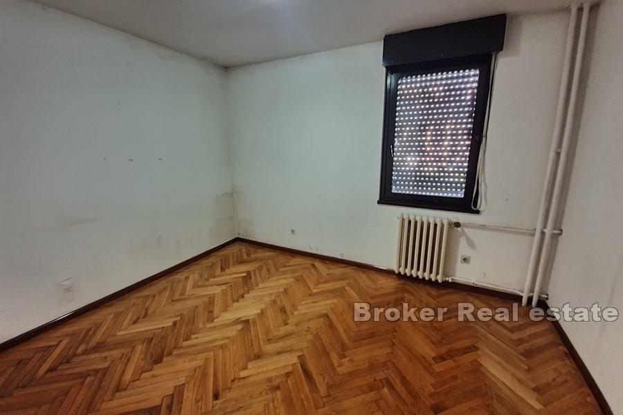 Komfortowy apartament z 3 sypialniami, Firule