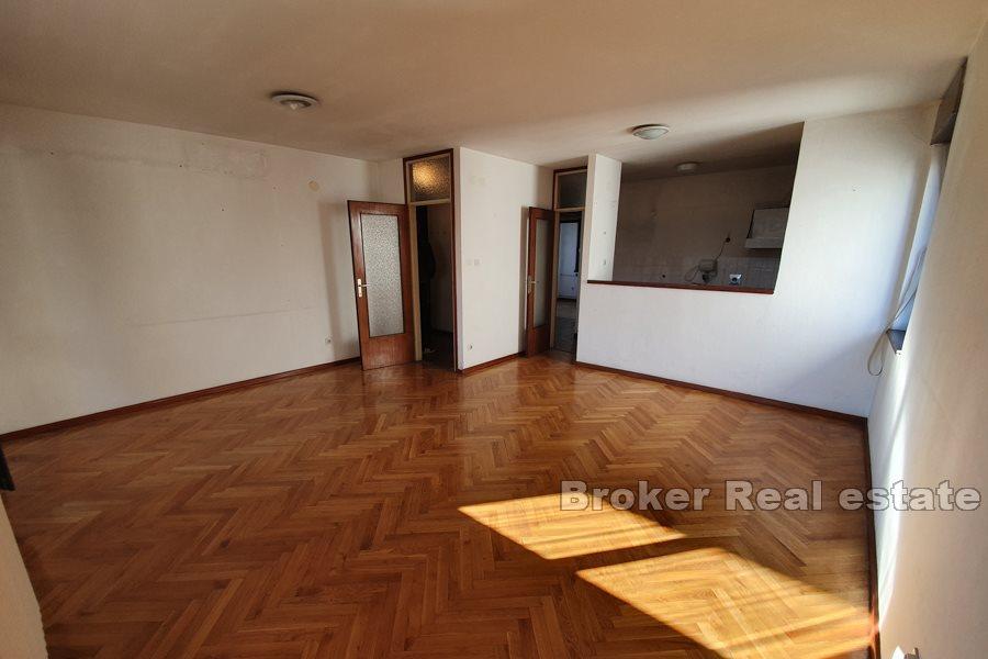 Komfortowy apartament z 3 sypialniami, Firule