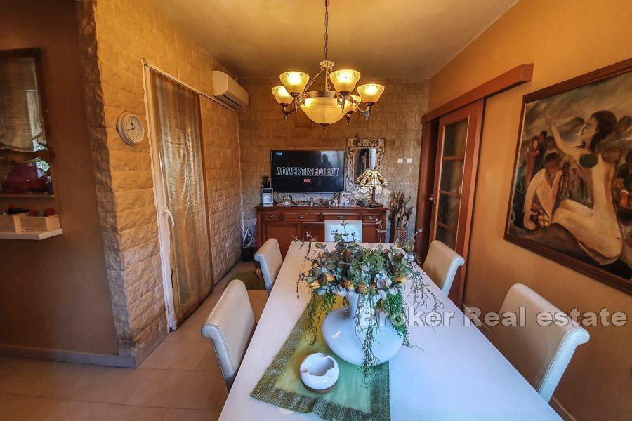 Deux chambres, joliment décorées, appartement, Spinut