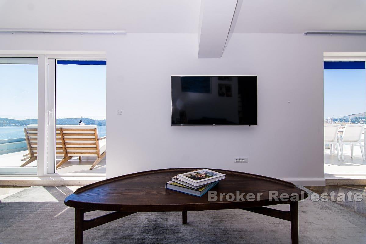 Luksus penthouse med havutsikt