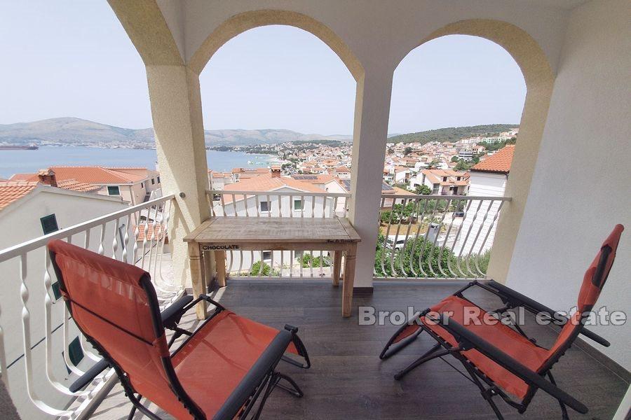 Two bedroom apartment with sea view