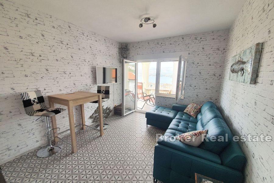 Two bedroom apartment with sea view