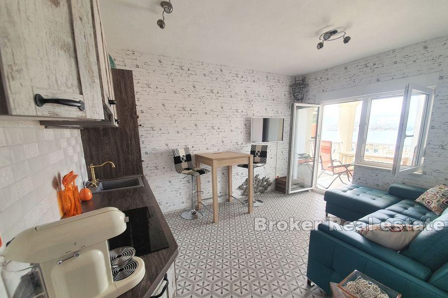 Two bedroom apartment with sea view