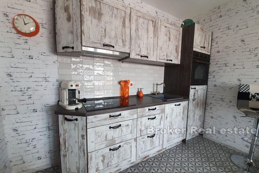 Two bedroom apartment with sea view