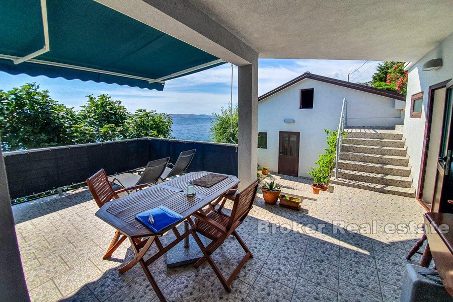 House first row to the sea