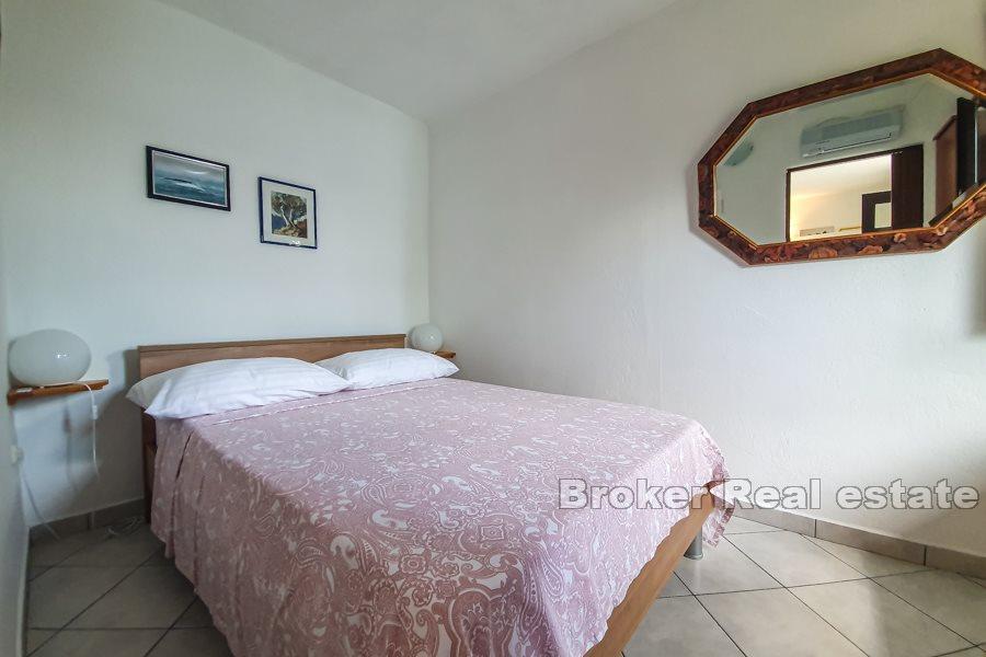 House first row to the sea