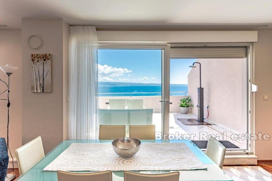 Penthouse with terrace and sea view