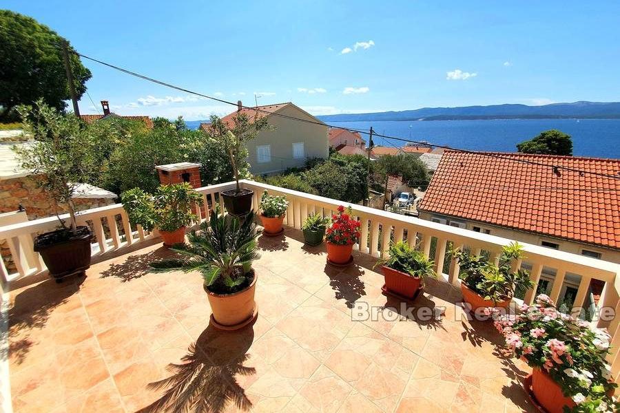 Comfortable apartment with sea view