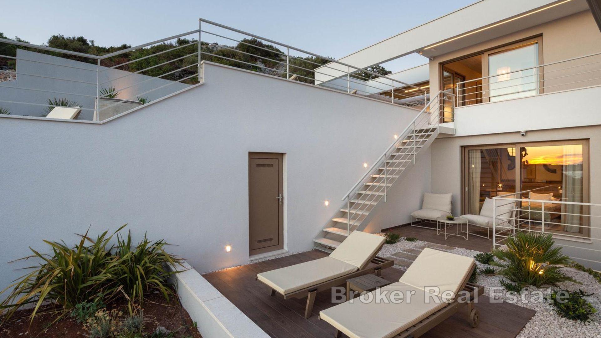 Villa di nuova costruzione con vista mare