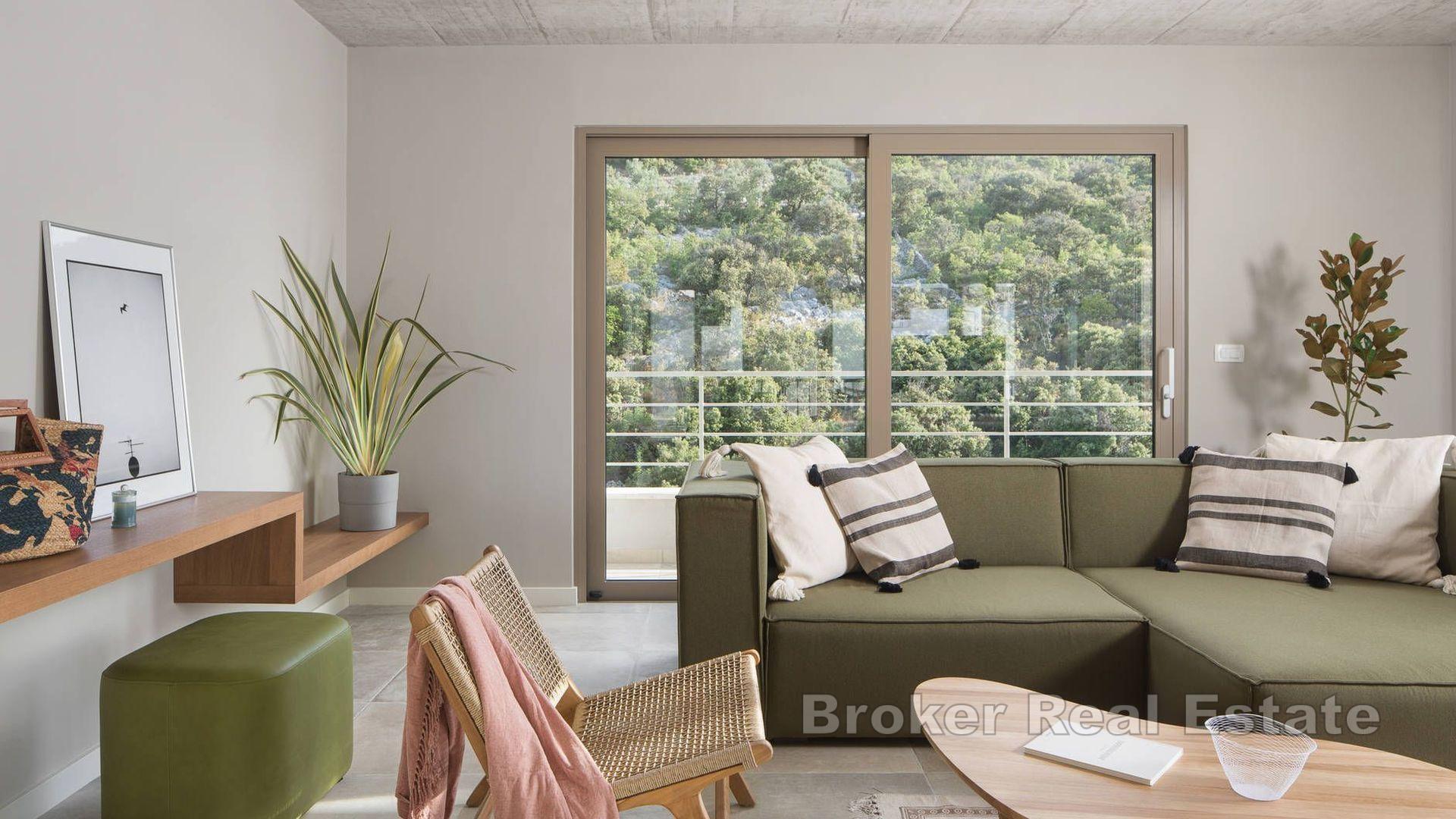 Недавно построенная вилла с видом на море