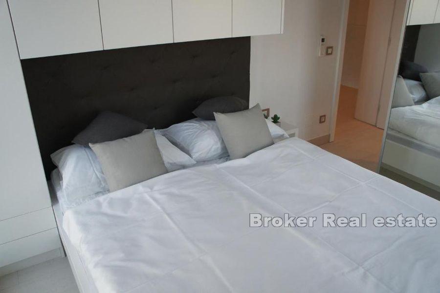 Villa avec piscine et vue mer