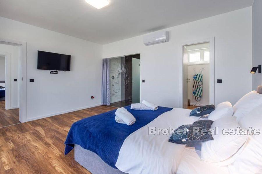 Villa moderne avec piscine