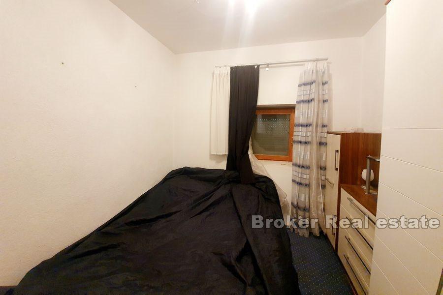 Kuća sa dvorištem nedaleko od Zadra