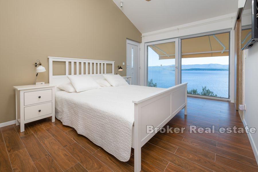 House with open sea view