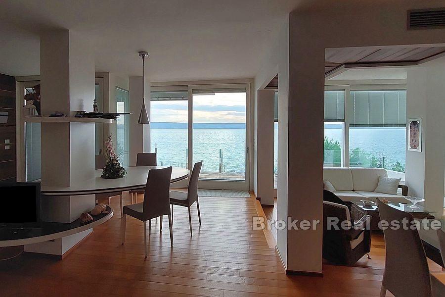 Villa by the sea with pool