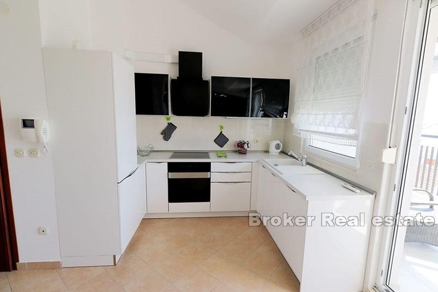 Meje, appartement de deux chambres avec vue sur la mer