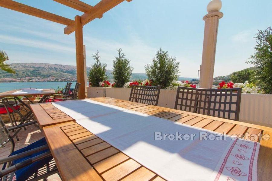 Kuća/mini hotel prvi red do mora