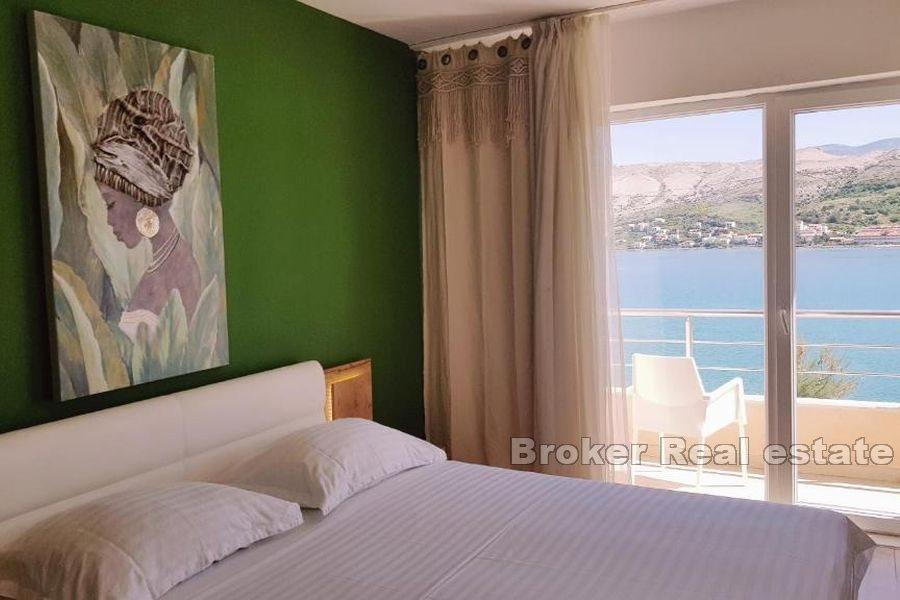Dům/mini hotel první řada k moři