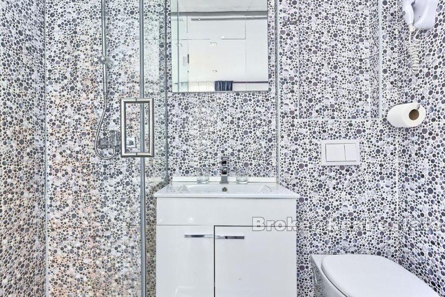 Four bedrooms / units