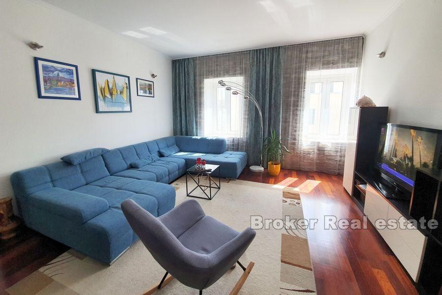 Bacvice, sonnige Dreizimmerwohnung