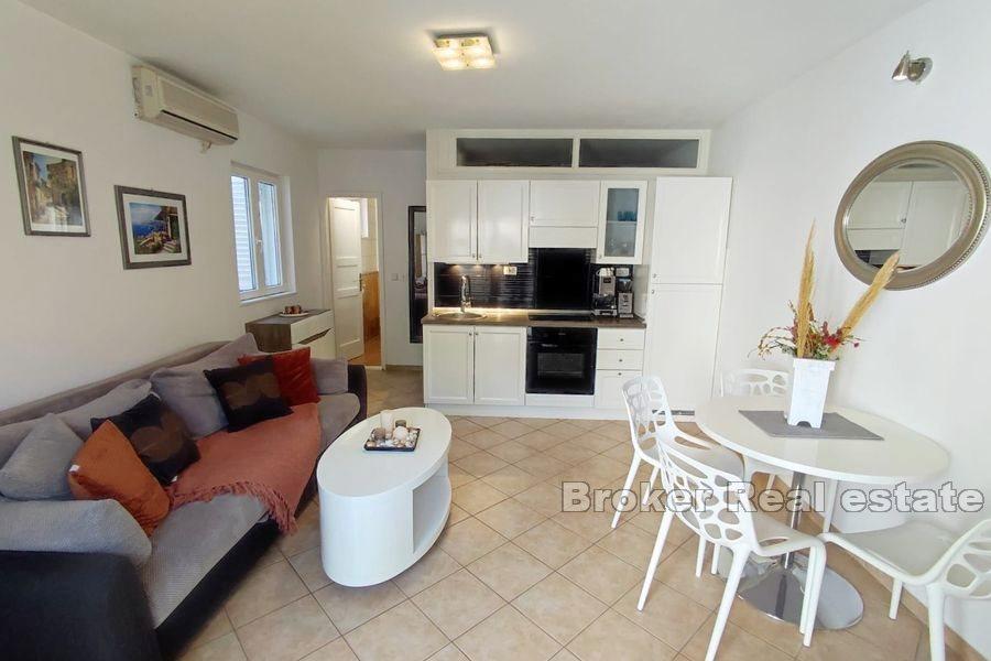 Ettromsleilighet med terrasse