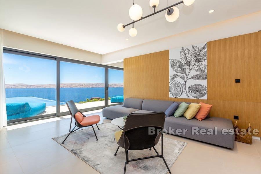 Haus auf der Klippe, erste Reihe zum Meer