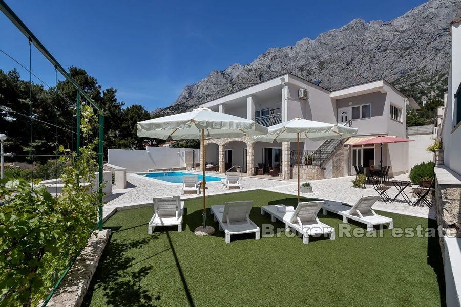 Maison avec piscine et vue mer