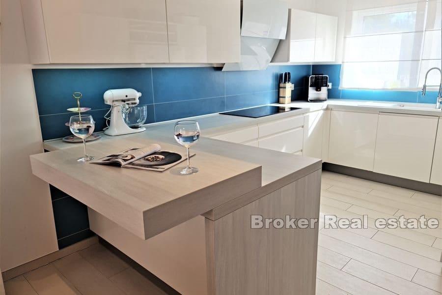 Family house near the center