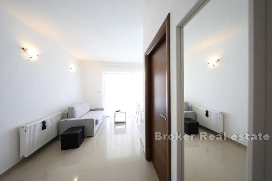 Casa con piscina vicino al mare