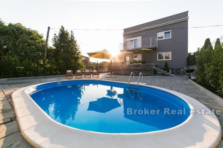 House with pool near the sea