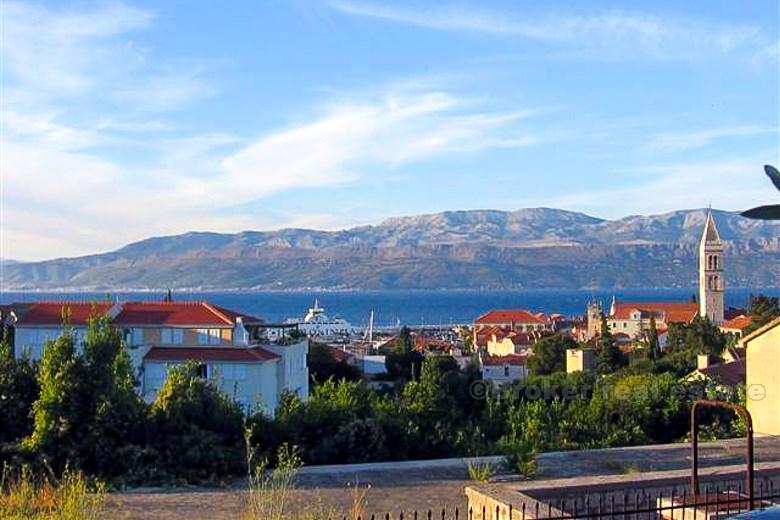 House with 5 apartments, na prodaju