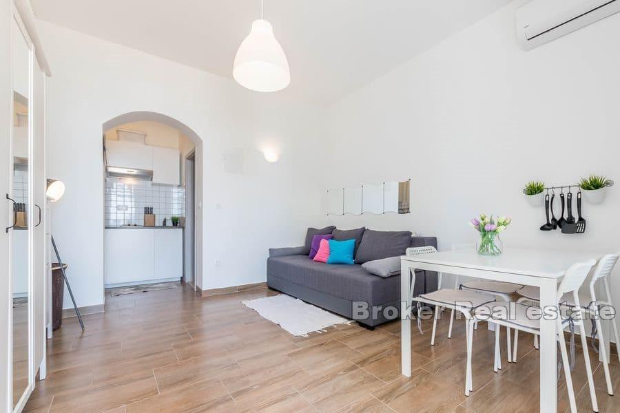 Apartmanska kuća s pogledom na more