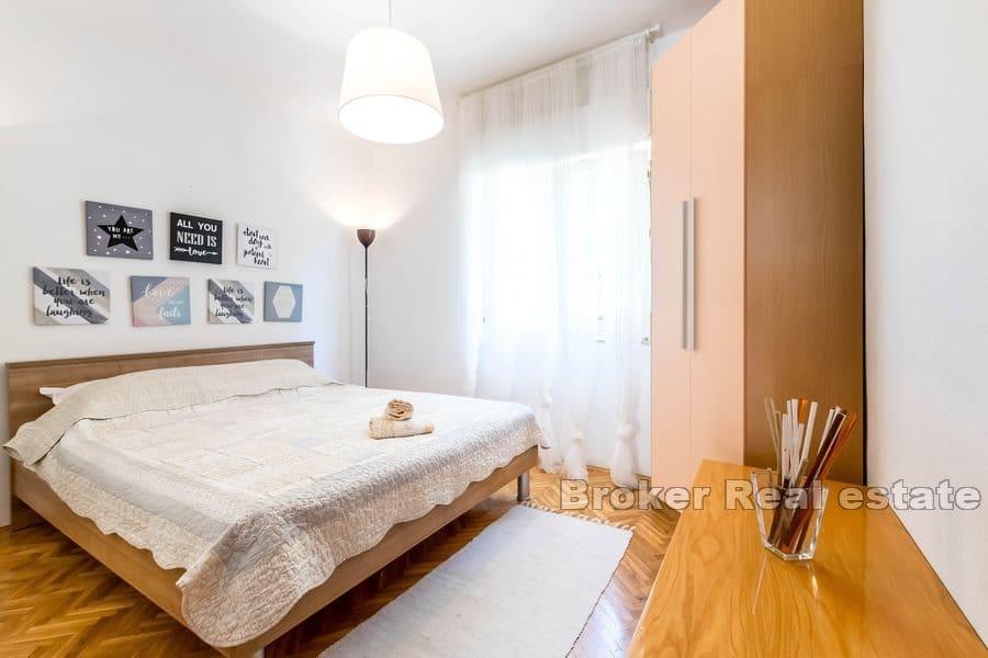 Immeuble avec vue sur la mer