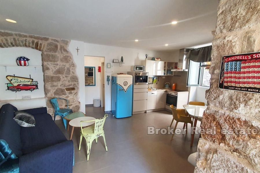 Luksusowy apartament w doskonałej lokalizacji w pobliżu pałacu w Dioklecjanie.