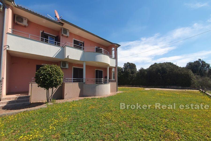 Dom rodzinny w cichym otoczeniu