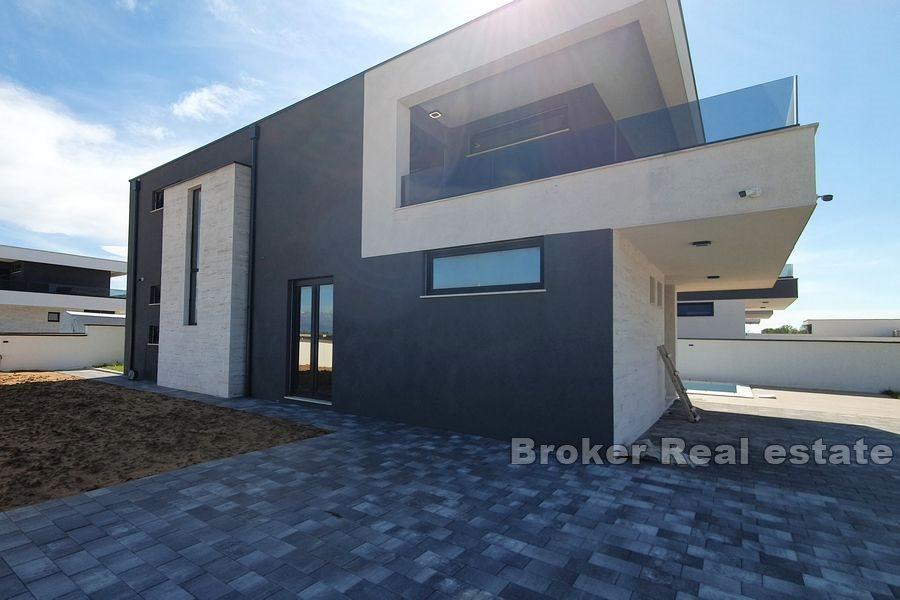 Attraktive villaer med basseng i en ny bygd