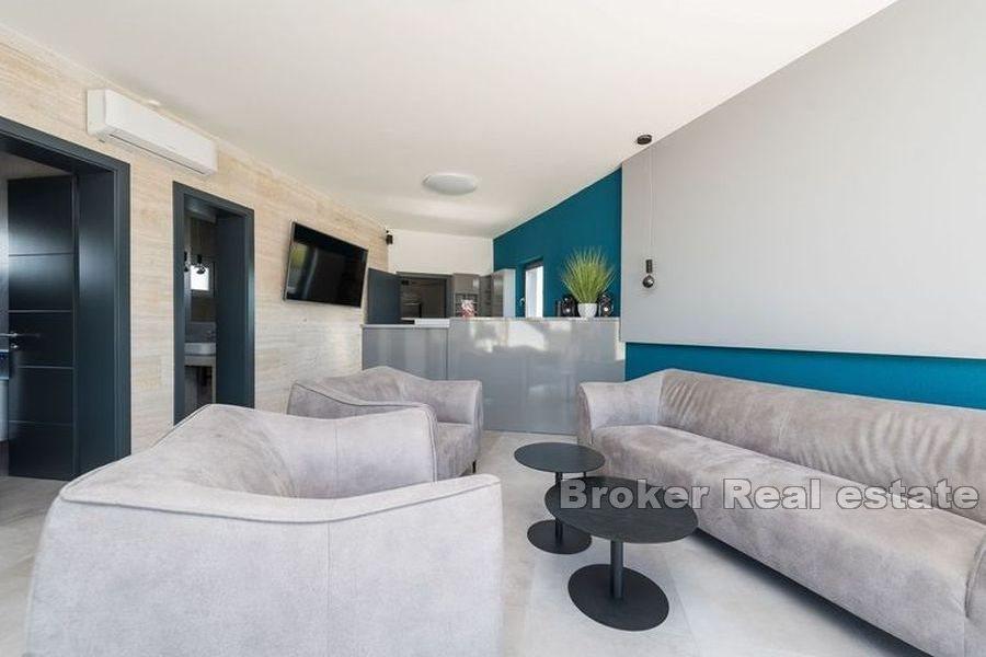 Привлекательный курорт с 9 виллами с бассейном