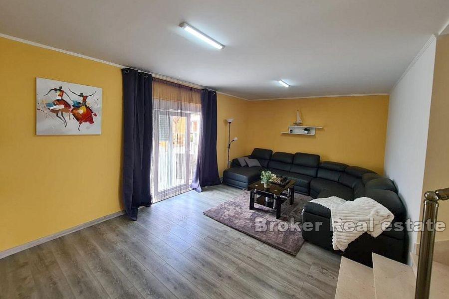 Freistehendes Ferienhaus mit Pool