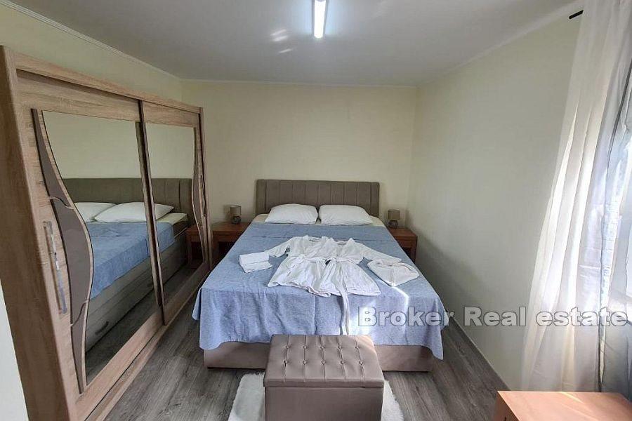 Freistehendes Ferienhaus mit Pool