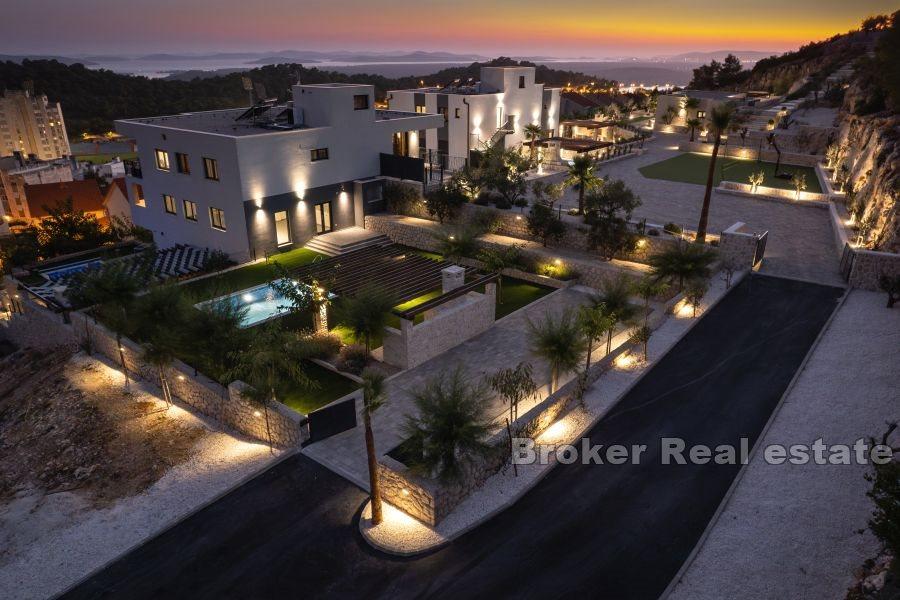 Exclusive four-bedroom apartment with swimming pool