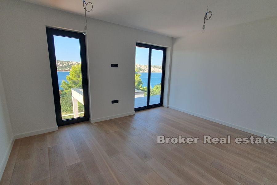 Luxury holiday villa by the sea