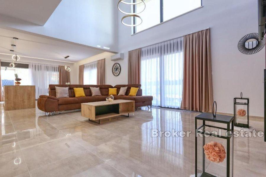 Newly built modern villa with swimming pool