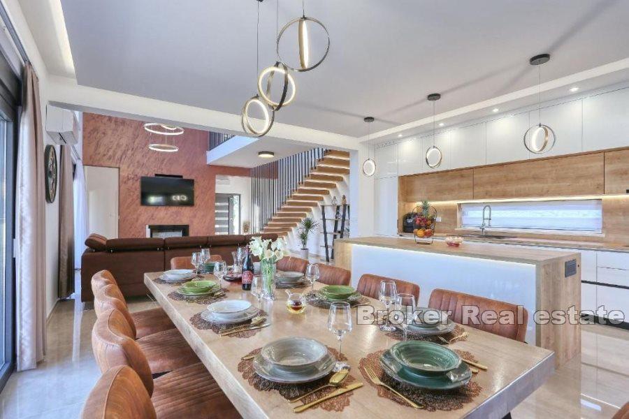 Newly built modern villa with swimming pool