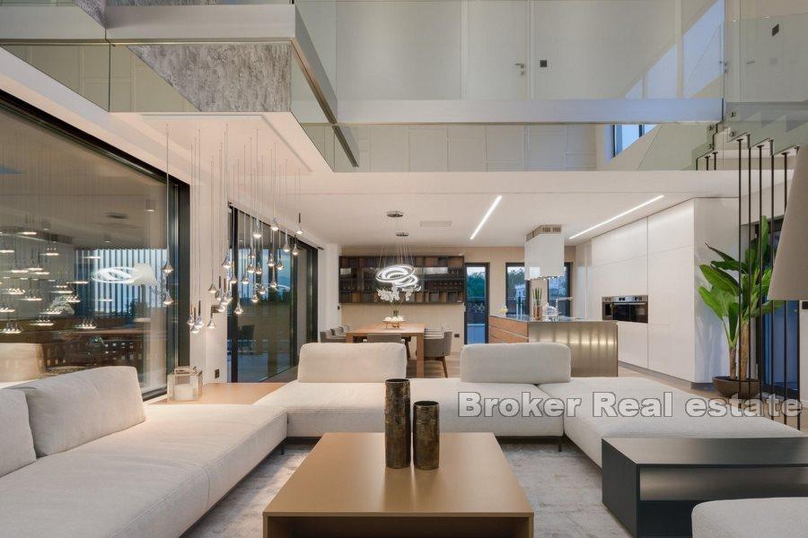 Luxury villa with pool and sea view